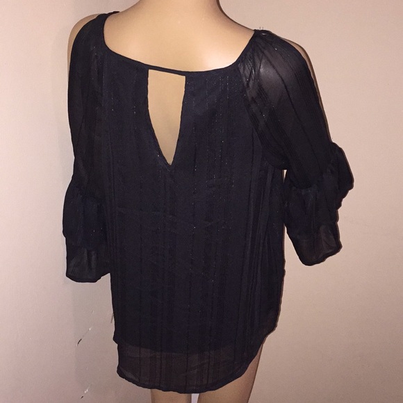 🎉🎊RUFFLE CUFF KEYHOLE TOP😍💥 - Picture 5 of 8